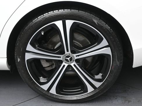Used 2024 Mercedes-Benz C 300 Sedan image 12