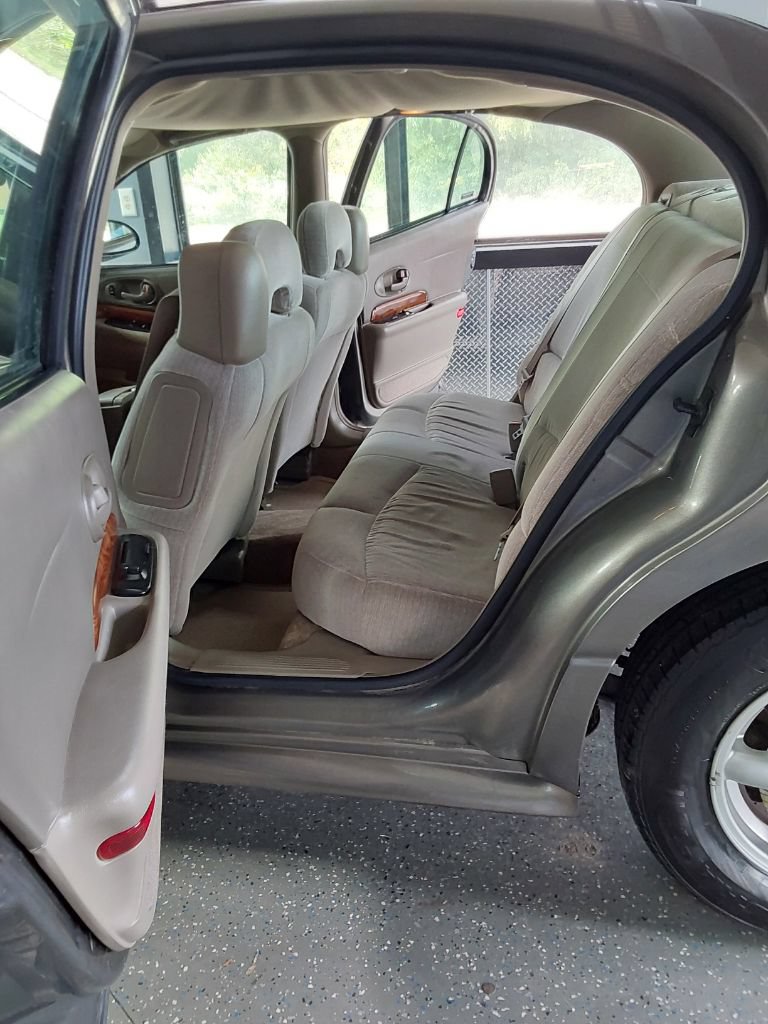 Used 2000 Buick Le Sabre Custom w/ Prestige Opt Pkg FWD image 16