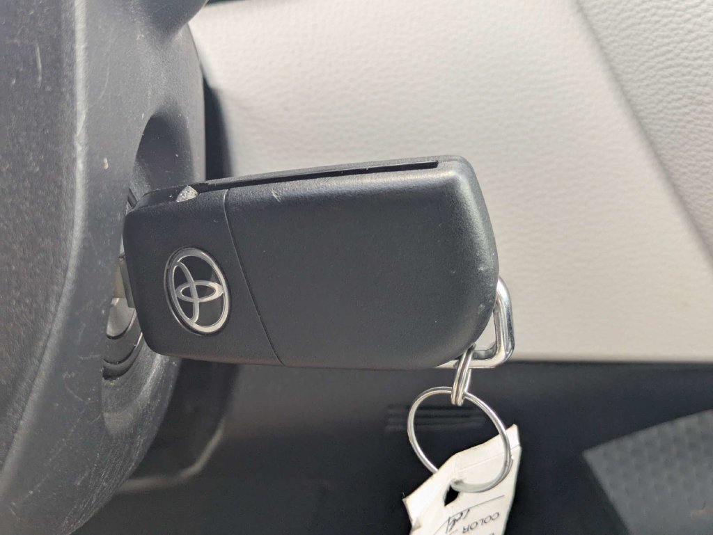 Used 2023 Toyota Corolla LE FWD image 31