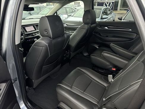 Used 2020 Buick Enclave Avenir w/ Avenir Technology Package image 22