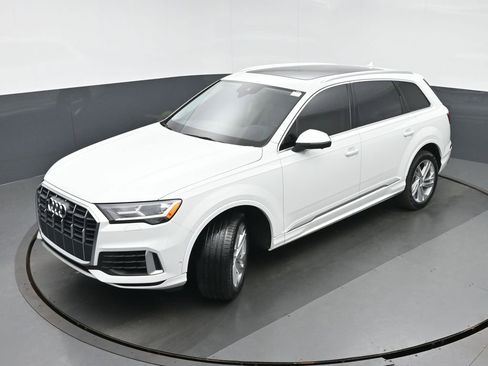 Used 2020 Audi Q7 3.0T Premium Plus AWD/4WD image 32