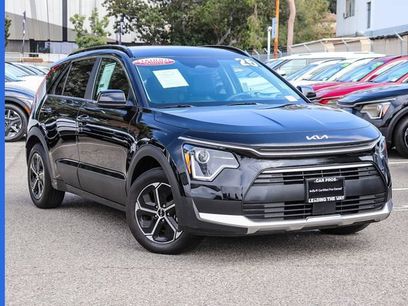 Certified 2025 Kia Niro EX