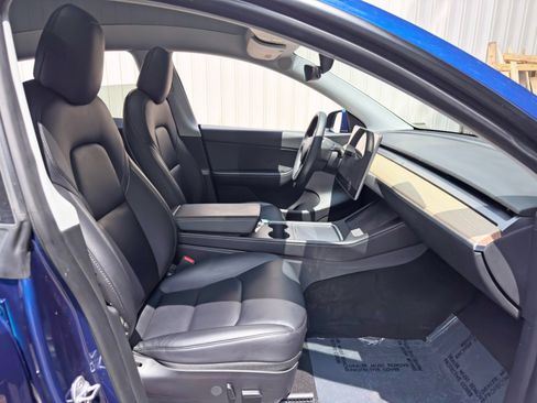 Used 2021 Tesla Model Y Long Range AWD/4WD image 15