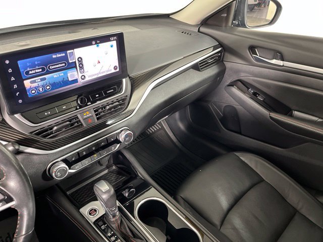 Used 2024 Nissan Altima 2.5 SR w/ SR Premium Package FWD image 34