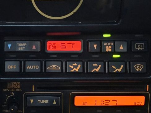 Used 1993 Chevrolet Corvette Coupe image 23