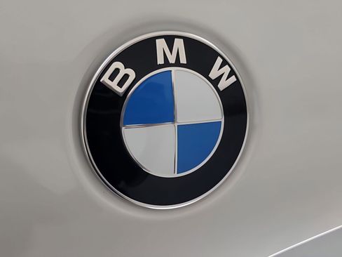 Used 2026 BMW X5 sDrive40i w/ Parking Assistance Package image 22