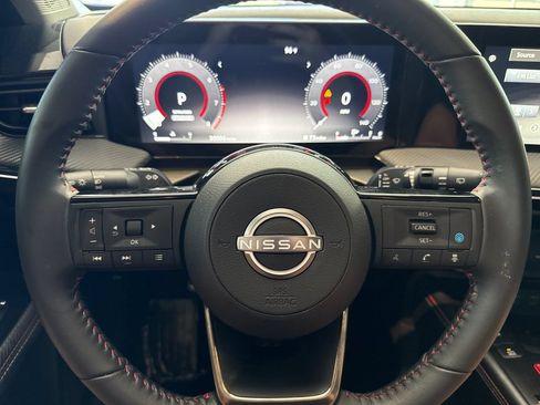 Used 2025 Nissan Kicks SR AWD/4WD image 22