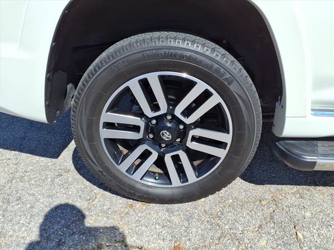 Used 2023 Toyota 4Runner Limited image 6