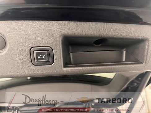 Used 2022 Chevrolet Equinox LT FWD image 36