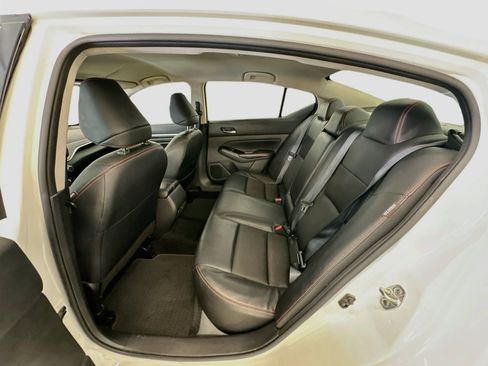 Used 2024 Nissan Altima 2.5 SR FWD image 28