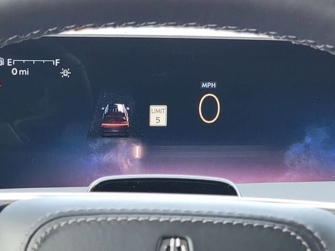 New 2026 Lincoln Navigator Premiere AWD/4WD image 35