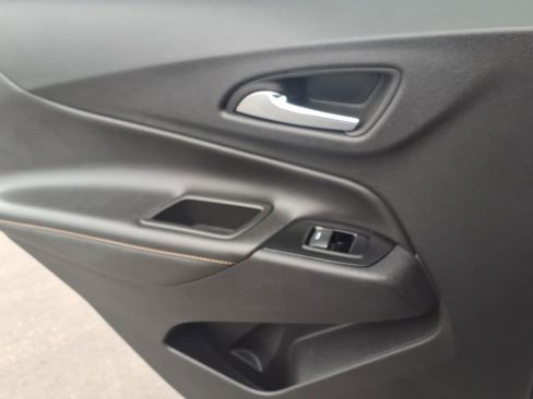 Used 2022 Chevrolet Equinox Premier FWD image 16