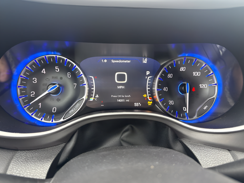 Used 2026 Chrysler Pacifica Select FWD image 19
