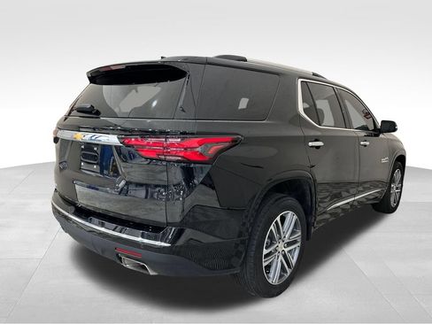 Used 2023 Chevrolet Traverse High Country FWD image 5