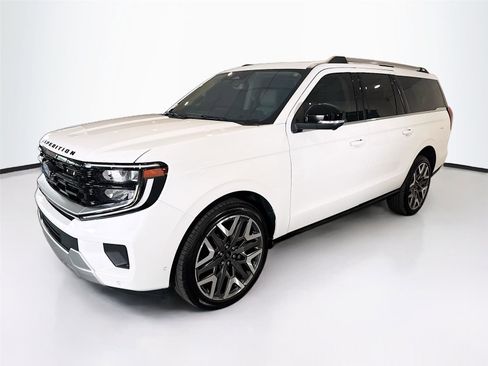 Used 2025 Ford Expedition Max Platinum w/ Platinum Ultimate Package AWD/4WD image 1