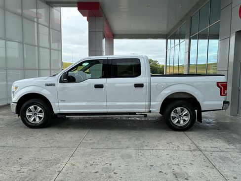 Used 2015 Ford F150 XLT w/ Equipment Group 301A Mid AWD/4WD image 5