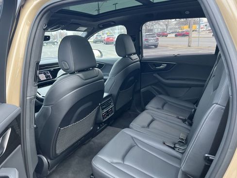 Used 2025 Audi Q7 3.0T Prestige w/ Prestige Package image 7