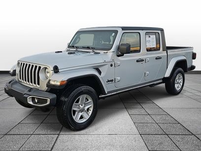 Used 2023 Jeep Gladiator Sport