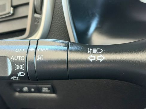 Used 2015 Nissan Murano SL w/ SL Technology Package FWD image 11