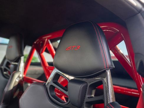 Certified 2022 Porsche 911 GT3 RWD image 13