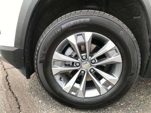 Certified 2026 Chevrolet Equinox LT AWD/4WD image 22