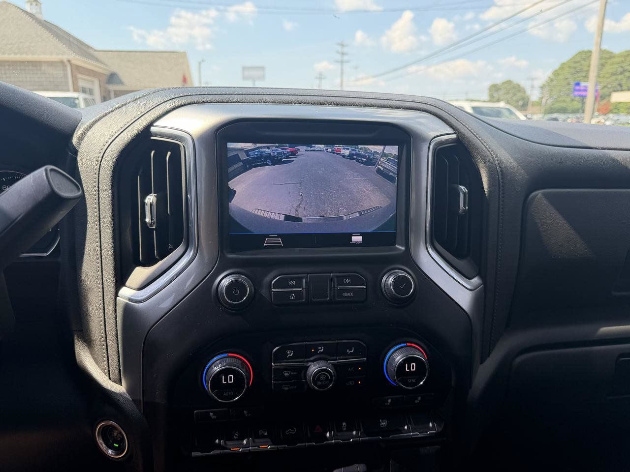 Used 2021 Chevrolet Silverado 2500 LT w/ Convenience Package AWD/4WD image 17