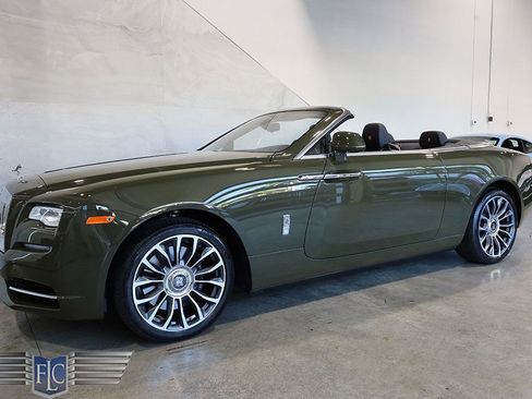 Used 2021 Rolls-Royce Dawn RWD image 48