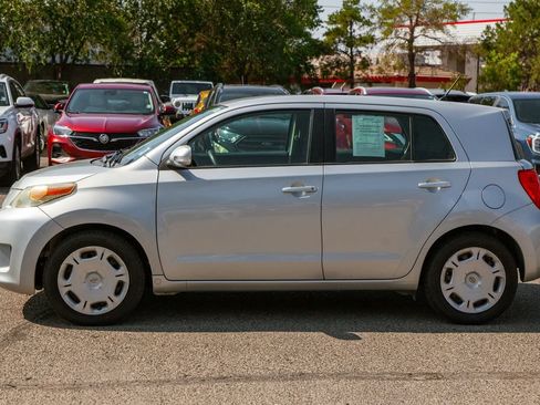 Used 2010 Scion xD FWD image 8