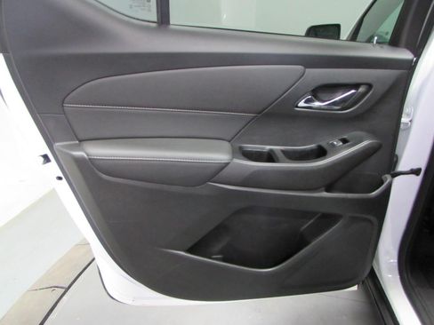 Used 2023 Chevrolet Traverse Premier w/ Redline Edition FWD image 14