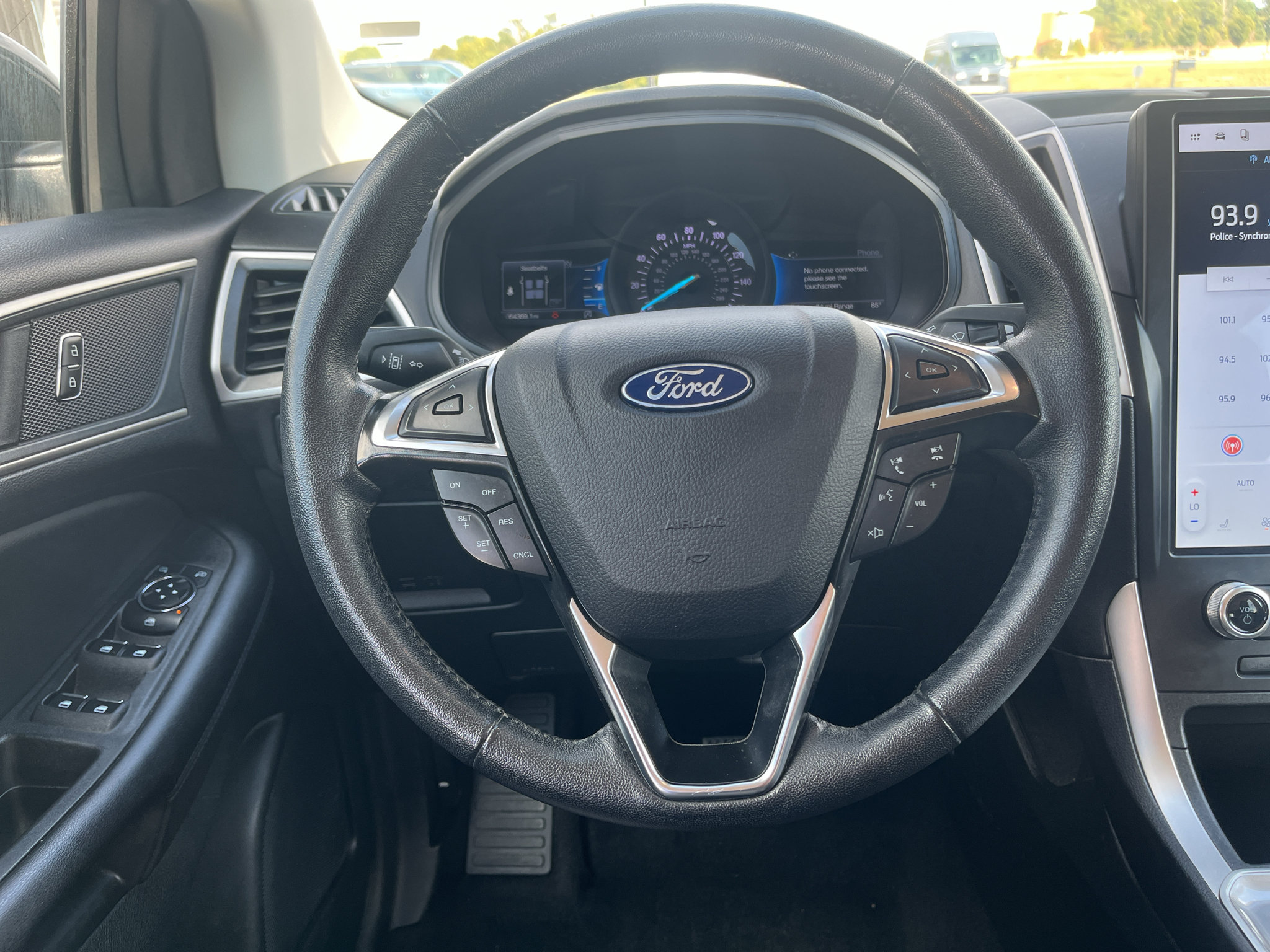 Used 2024 Ford Edge SEL AWD/4WD image 11