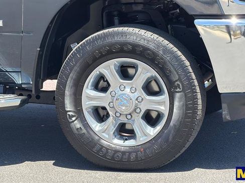 Used 2025 RAM 2500 Big Horn AWD/4WD image 35