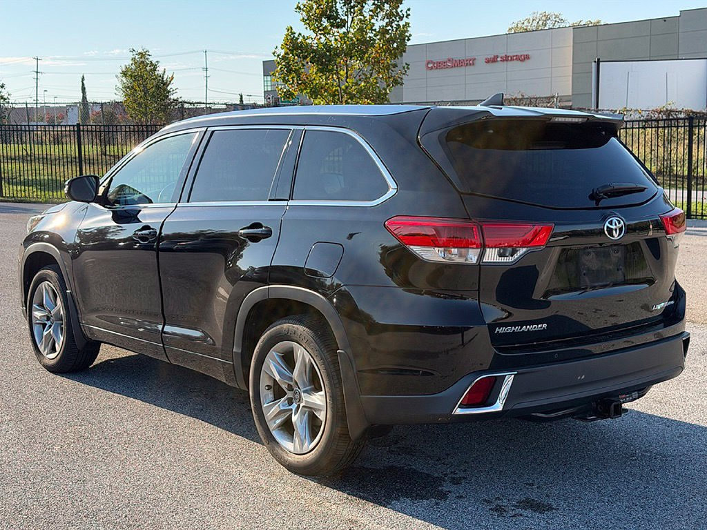 Used 2018 Toyota Highlander Limited AWD/4WD image 5
