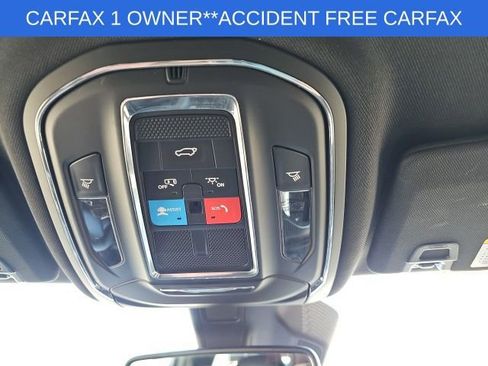 Used 2024 Jeep Grand Cherokee L Laredo image 43