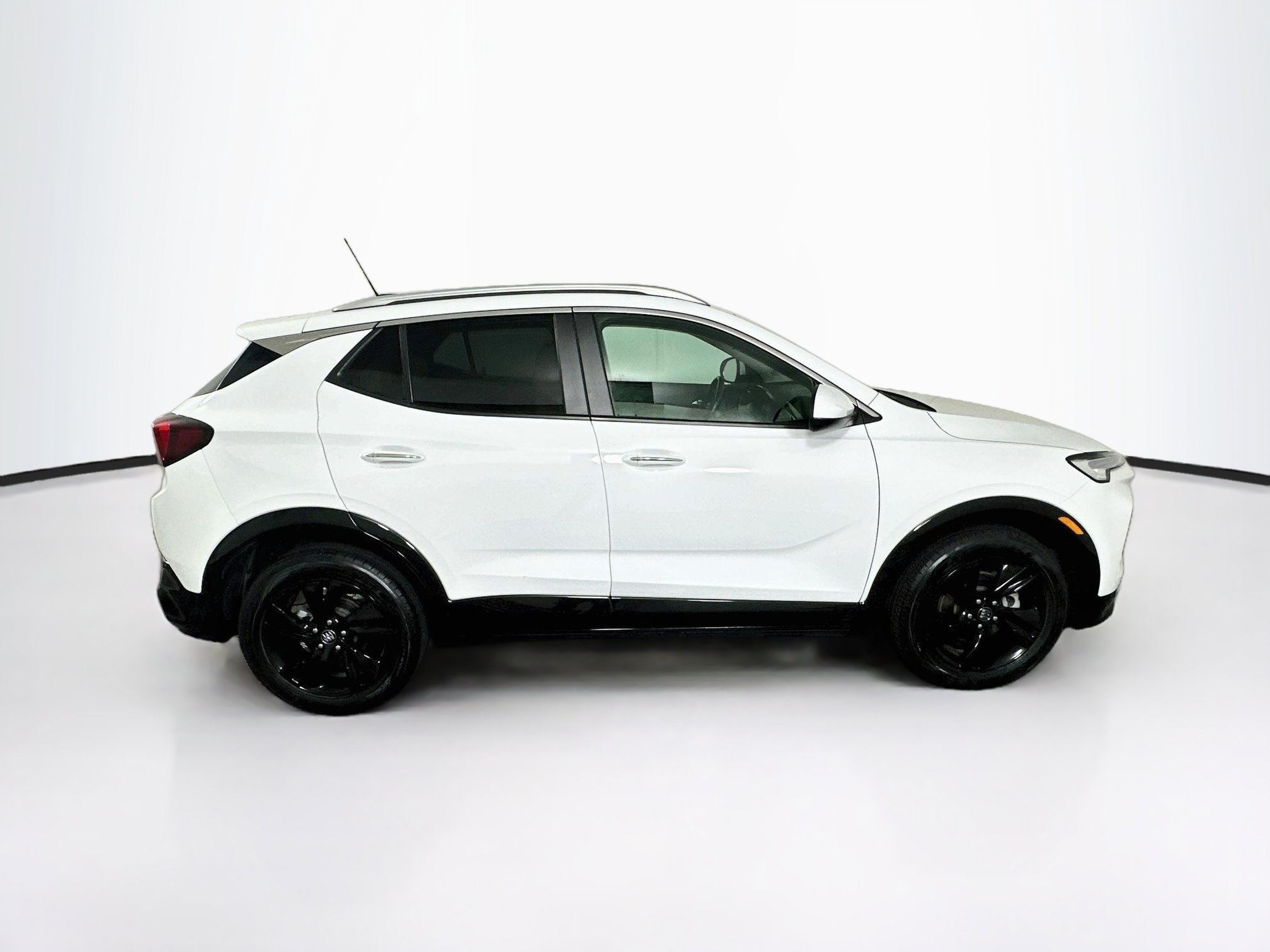 Used 2024 Buick Encore GX Sport Touring FWD image 10