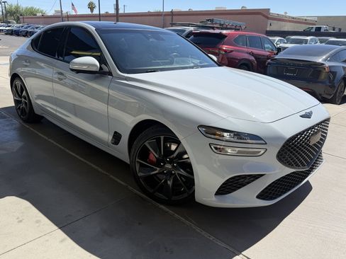 Used 2022 Genesis G70 3.3T RWD image 6