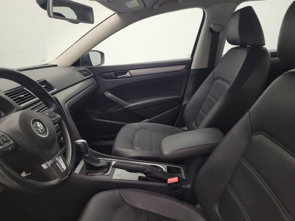Used 2014 Volkswagen Passat 1.8T SE FWD image 17