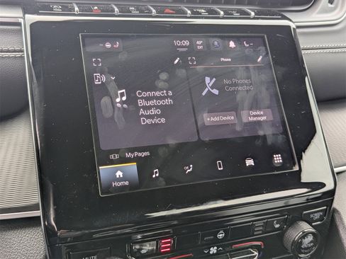 New 2025 Jeep Grand Cherokee L Altitude image 6