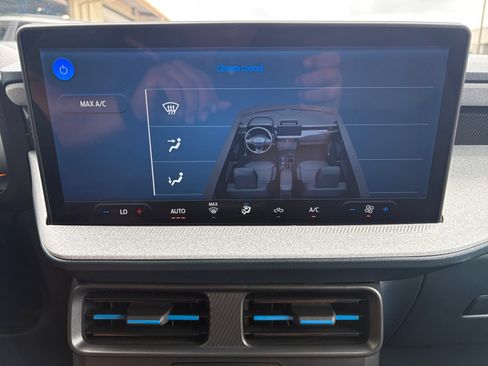 Used 2025 Ford Maverick XLT image 16