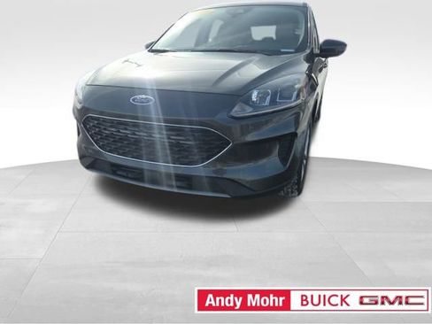 Used 2020 Ford Escape SE image 6