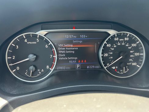 Used 2025 Nissan Altima 2.5 SV FWD image 40
