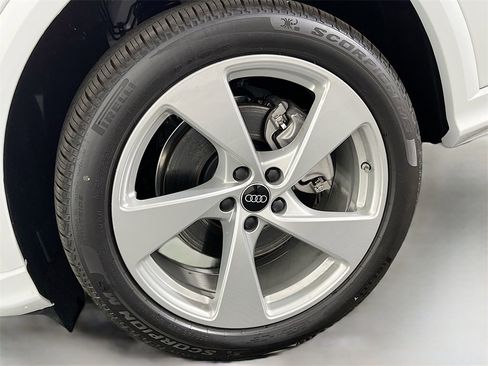 New 2025 Audi Q5 Premium Plus image 29