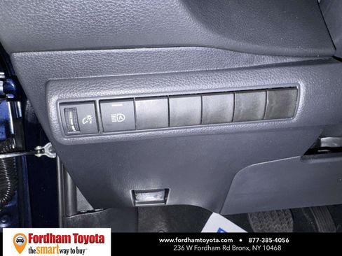Used 2025 Toyota Corolla LE FWD image 19