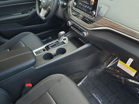 New 2026 Nissan Altima 2.5 SV AWD/4WD image 15