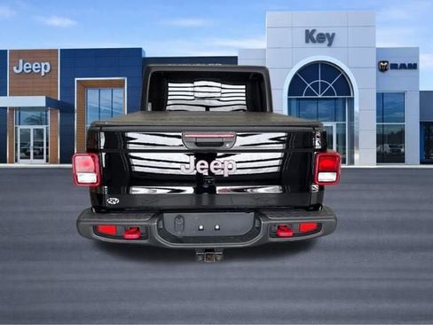 Used 2023 Jeep Gladiator Rubicon w/ Cold Weather Group image 5
