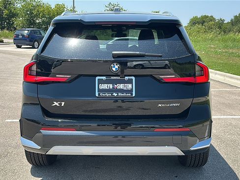 New 2025 BMW X1 xDrive28i w/ Technology Package image 7