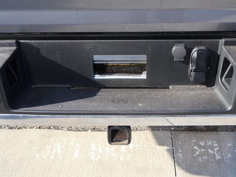 Used 2024 Ford F150 XLT w/ Equipment Group 302A MID image 22