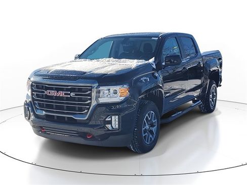 Certified 2022 GMC Canyon AT4 w/ Trailering Package image 2