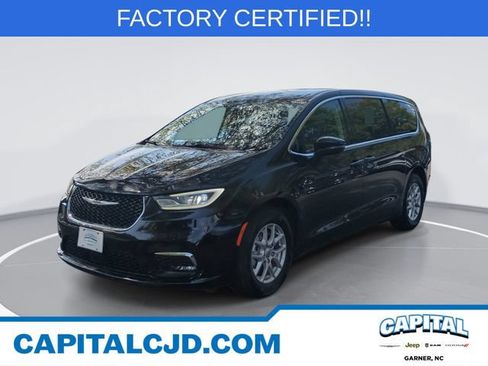 Certified 2023 Chrysler Pacifica Touring-L FWD image 1