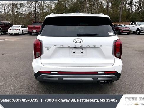 Used 2023 Hyundai Palisade Limited w/ Cargo Package image 4