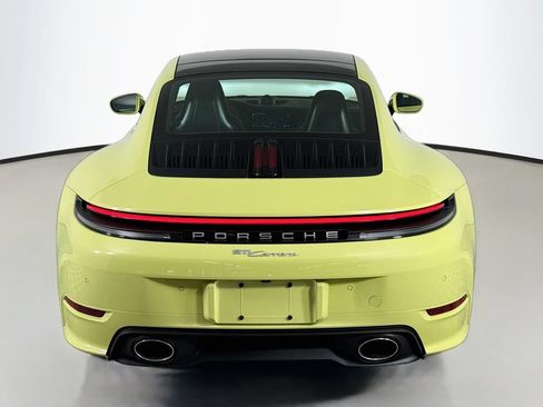 Certified 2025 Porsche 911 Carrera RWD image 10